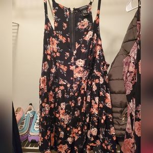 Beautiful dark floral blouse/ top perfect during the summer. Black and coral